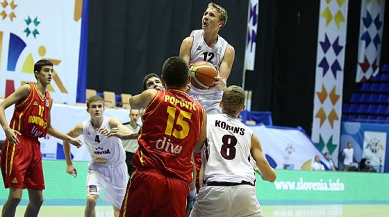 Artūrs Strautiņš: 19 punkti un septiņas atlēkušās bumbas uzvarā pār Somiju
Foto: www.fibaeurope.com