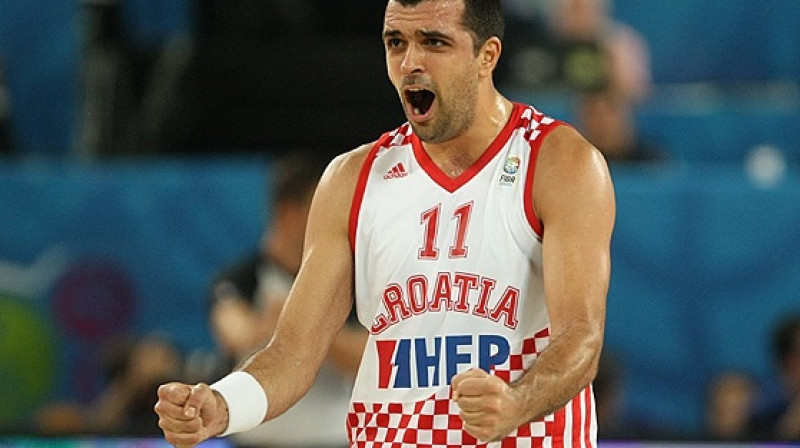 Krunoslavs Simons uzvarā pār ukraiņiem iemeta 5 no 8 tālmetieniem
Foto: www.fibaeurope.com