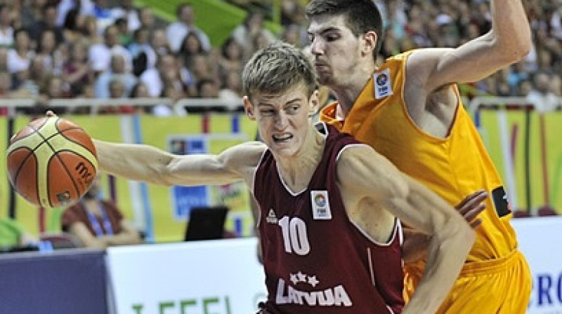 Dāvis Geks Eiropas U18 čempionāta bronzas spēlē pret Spāniju
Foto: Romāns Kokšarovs, www.fibaeurope.com