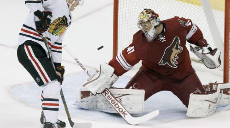 Ne Džonatans Teivss, ne "Blackhawks" komanda šonakt Maiku Smitu nepārspēja
Foto:AP/Scanpix