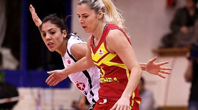 Elīna Babkina un Orenburgas "Nadezhda" spēlēs Eirolīgas finālturnīrā.
Foto: FIBAEurope.com