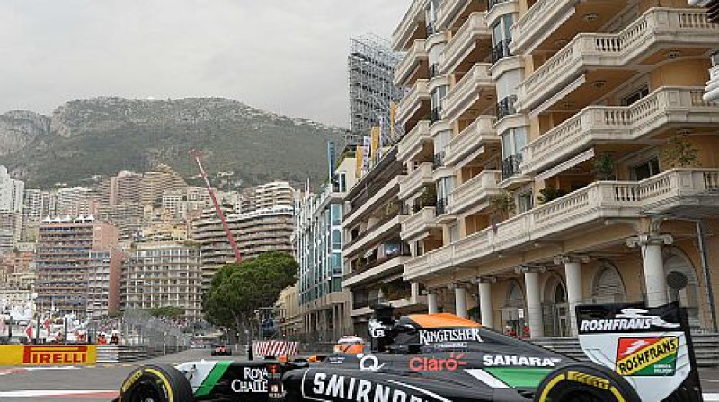 "Smirnoff" reklāma uz "Force India" formulas
Foto: AFP/Scanpix