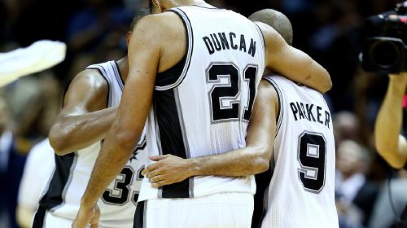 Tims Dankans un Tonijs Pārkers - rezultatīvākie Sanantonio "Spurs" spēlētāji
Foto: AFP/Scanpix