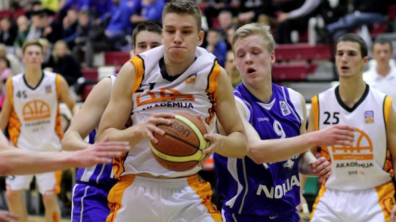 Ervīns Mežnieks un U18 izlase: pirmdien sākas treniņnometne, gatavojoties Eiropas junioru čempionātam.
Foto: basket.lv