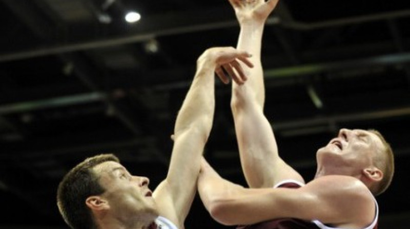 Rolands Šmits: 7 punkti un 8 atlēkušās bumbas Latvijas valstsvienības spēlē ar Slovākijas izlasi.
Foto: FIBAEurope.com