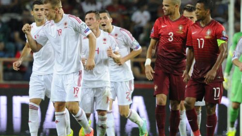 Albānijas futbolisti priecājas, bet portugāļi...
Foto:AFP/Scanpix