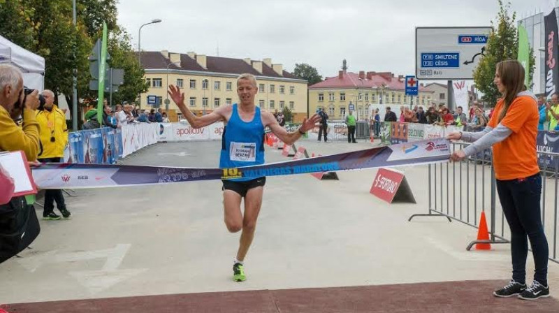 2013. gada Valmieras maratona uzvarētājs Kristaps Bērziņš