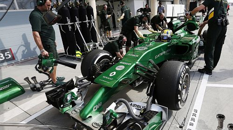 "Caterham" komanda strādā boksos
Foto: Caterham/LAT