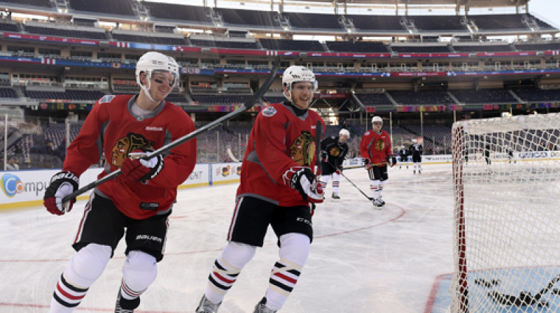 Čikāgas "Blackhawks" hokejisti gatavojas Ziemas klasikai
Foto: AP/Scanpix