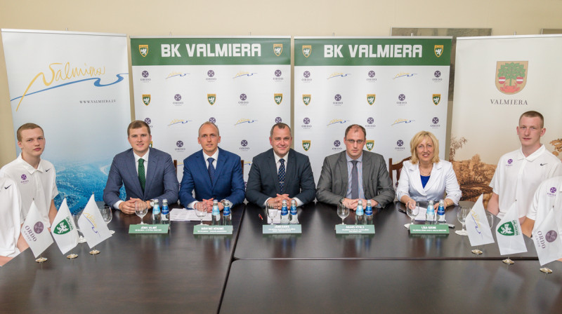 Līguma parakstīšana 1. jūnijā
Foto: BK Valmiera