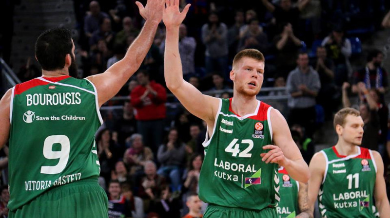 Dāvis Bertāns un Janis Burusis
Foto: Baskonia