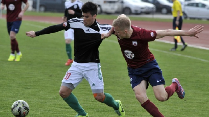 Kristians Toress pret Gintu Freimani
Foto: Romāns Kokšarovs/f64