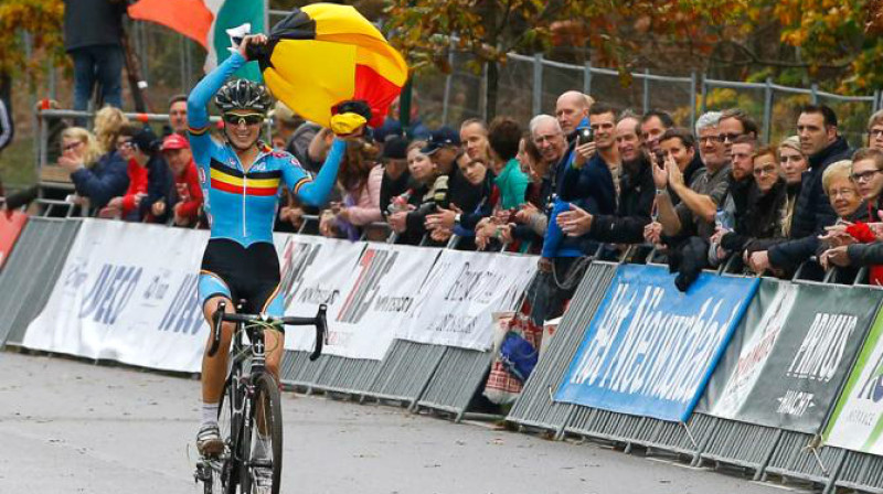 Femke van den Drīše triumfē U23 EČ
Foto: Bettini / cyclingnews.com