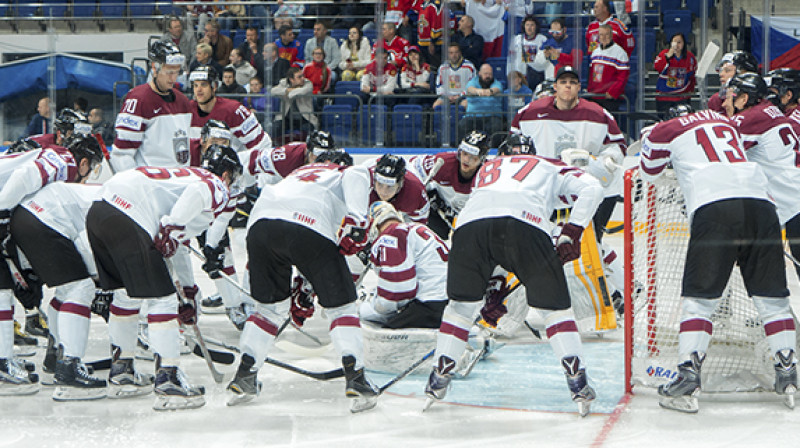 Latvijas hokeja valstsvienība 2016. gada pasaules čempionātā Maskavā
Foto: Jeļena Ļevšina