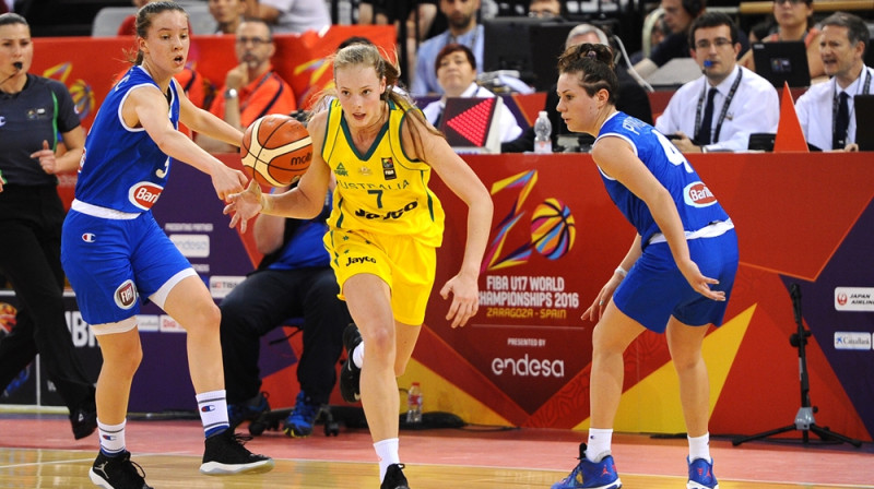 Džesmina Simonsa finālā pret Itāliju
Foto: fiba.com