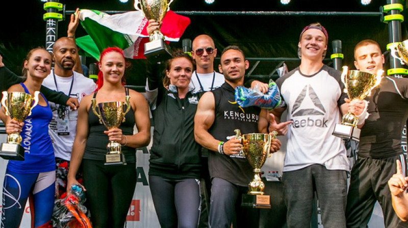 Daniels Laizāns (otrais no labās) 
Foto: World Street Workout and Calisthenics Fed.