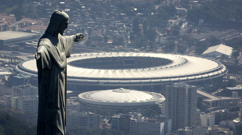 Kristus statuja un "Maracana" 
Foto: AP/Scanpix