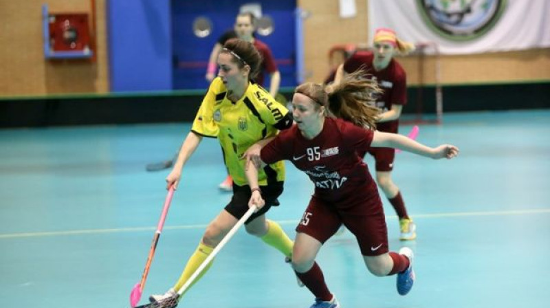 14 gadus jaunajai Annai Ankudinovai padevusies spilgta debija izlasē
Foto: Floorball.lv