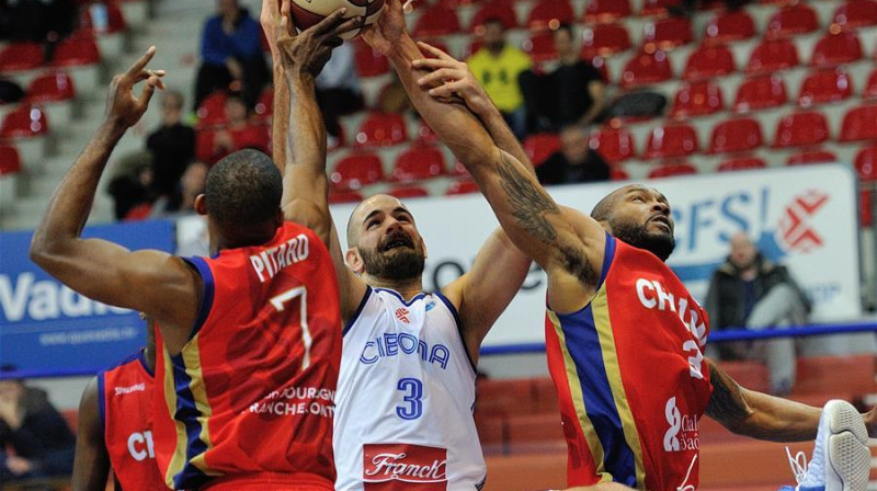 "Elan Chalon" pret "Cibona"
Foto: xinhuanet.com