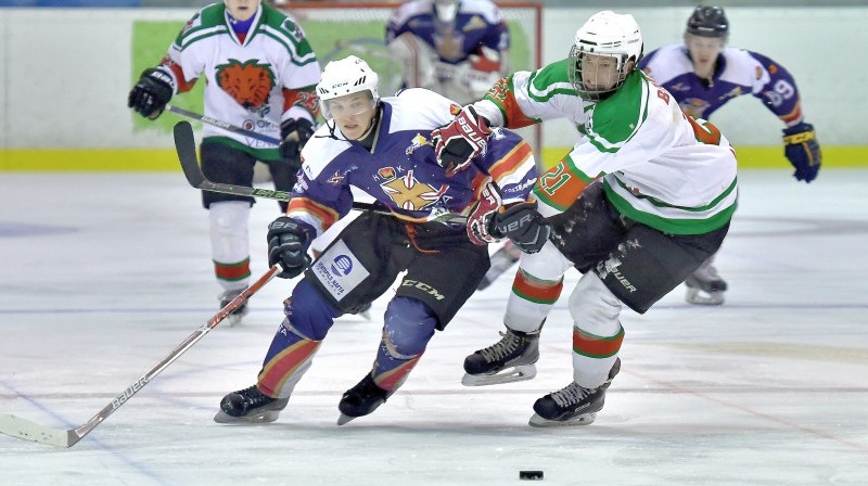 Fragments no "Venta 2002" un "Liepāja Juniors" spēles
Foto: Aivars Ķesteris, ventasbalss.lv