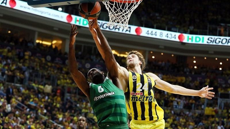 Stambulas "Fenerbahce" pret Atēnu "Panathinaikos Superfoods"
Foto: euroleague.net