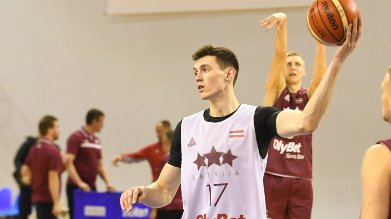 Rodions Kurucs 
Foto: Romāns Kokšarovs, Sporta Avīze, f64