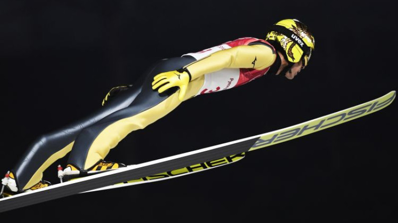 Noriaki Kasai lidojums viņa astotajās olimpiskajās spēlēs
Foto: EPA/Scanpix