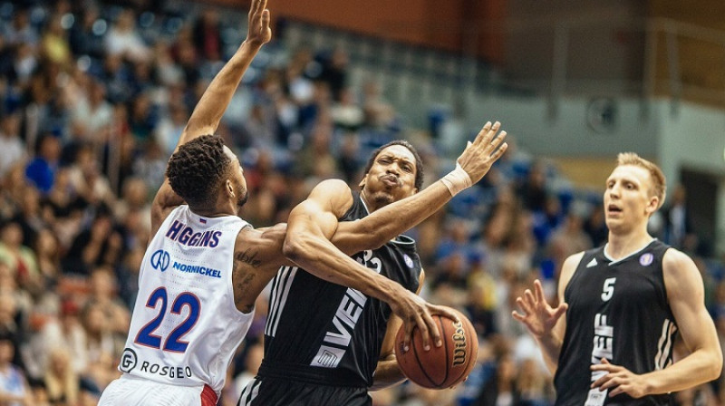 Pols Kārters, Mareks Mejeris un Korijs Higinss
Foto: VEF Rīga