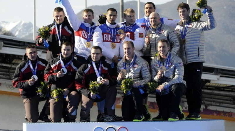 Soču pjedestāls bobsleja četriniekiem 
Foto: Romāns Kokšarovs, F64