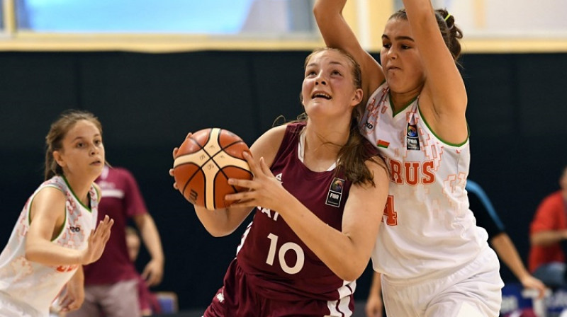 Laura Meldere: 14 punkti un 10 bumbas uzvarā pār Kanādu
Foto: FIBA