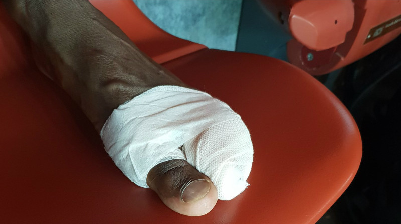 Kipruto kāja pēc medicīniskās palīdzības
Foto: twitter.com/one4onesports
