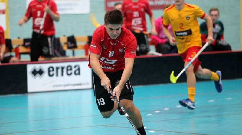 "Lielvārde/FatPipe" rezultatīvais uzbrucējs Toms Akmeņlauks
Foto: Floorball.lv