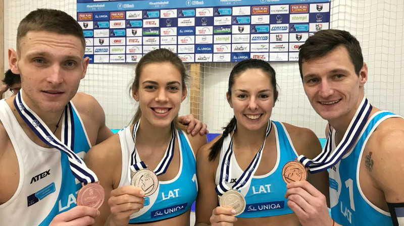 "European Masters" medaļas (2018). Foto: Tīna Graudiņa/Anastasija Kravčenoka beachvolleyball team Latvia