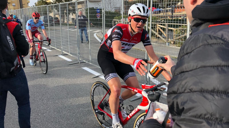 Toms Skujiņš pēc finiša "Tirreno-Adriatico" otrajā posmā. Foto: "Trek - Segafredo"