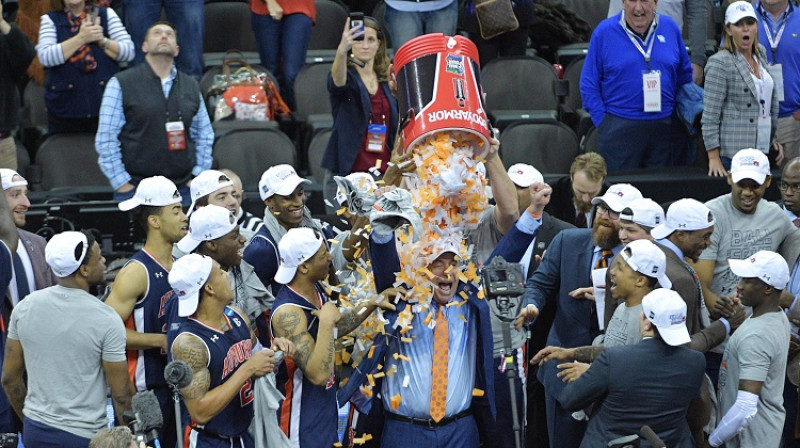 "Auburn" basketbolisti ir Vidējo Rietumu apgabala čempioni un pirmo reizi spēlēs "Četru finālā". Foto: USA Today/Scanpix