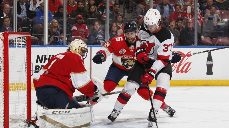 Pavels Zaha Floridas "Panthers" vārtu priekšā. Foto: AP/Scanpix