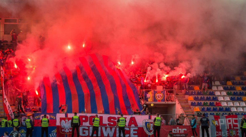 Gļivices "Piast" atbalstītāji. Foto: Zigismunds Zālmanis, rigafc.lv