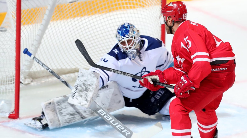 Mārtiņš Karsums pārspēja Maskavas "Dynamo" vārtsargu. Foto: spartak.ru