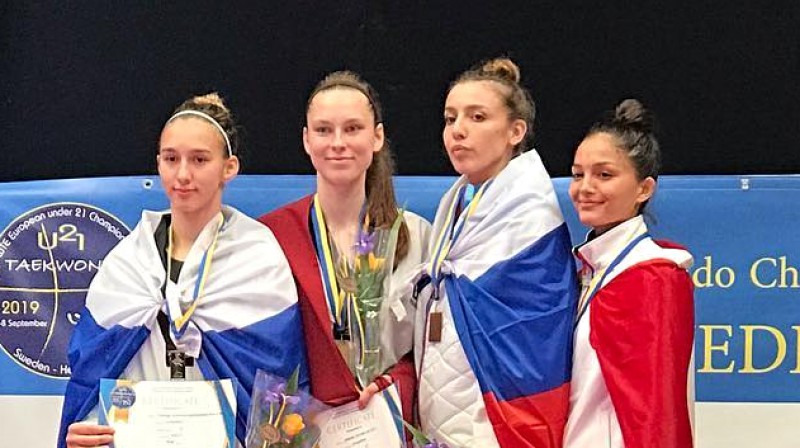Jolanta Tarvida uz pjedestāla U21 Eiropas čempionātā. Foto: Taekwondo Europe