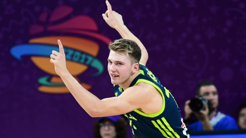 Luka Dončičs Slovēnijas izlases sastāvā. Foto: AFP/Scanpix