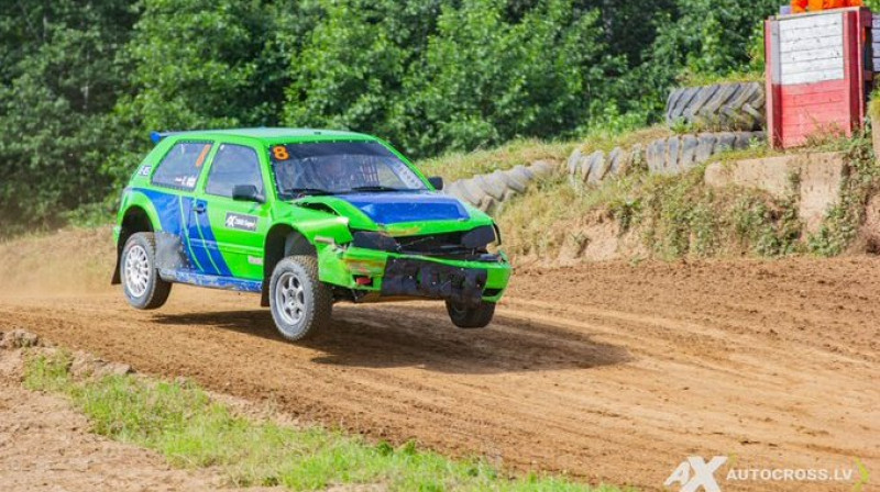 Edijs Ošs uzvarējis abos pirmajos 2000 Super klases posmos. Foto: Klāvs Benefelds, Autocross.lv