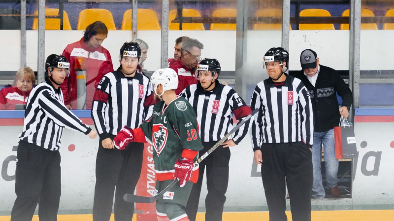 Liepājnieku kapteinis Bruno Zabis. Foto: Maksims Osobenkovs/HK "Liepāja"