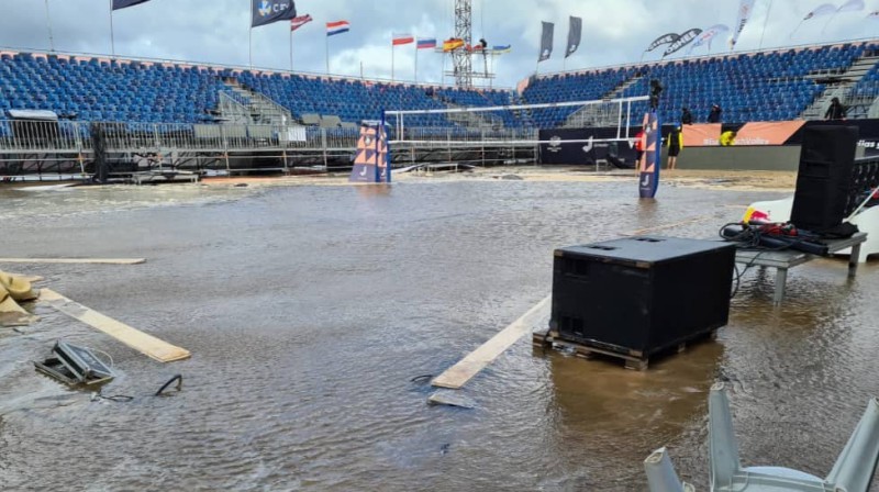 Ūdens centrālā laukuma stadionā. Foto: Beach Volley Jurmala