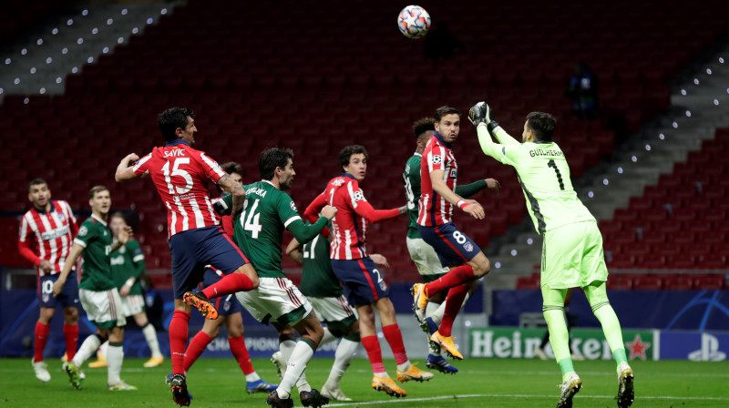 Epziode no ''Atletico'' un ''Lokomotiv'' spēles. Foto: AP/Scanpix