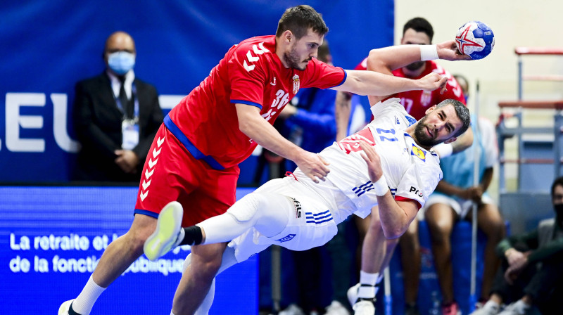 Epizode no Francijas un Serbijas handbola izlašu spēles. Foto: imago images/PanoramiC/Scanpix