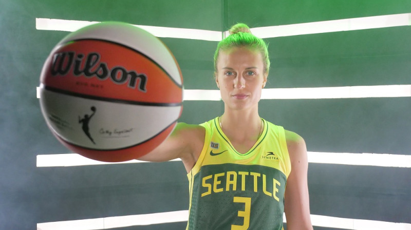 Kitija Laksa fotosesijā 2021. gada 9. maijā. Foto: Seattle Storm