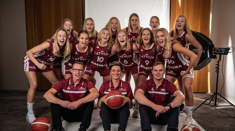 Latvijas U18 meiteņu izlase. Foto: FIBA