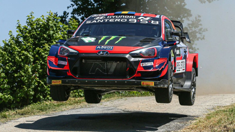 Olivers Solbergs pie WRC auto stūres