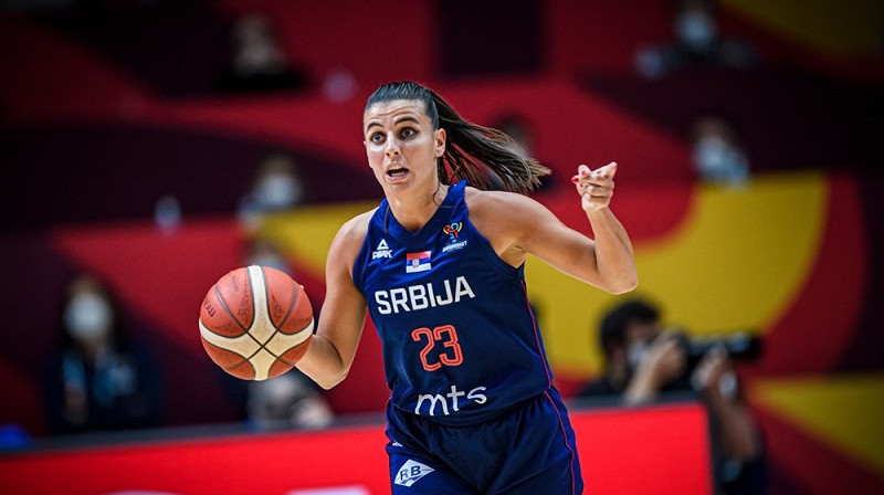 Ana Daboviča 27. jūnijā Valensijā kļuva par divkārtēju Eiropas čempioni. Foto: FIBA