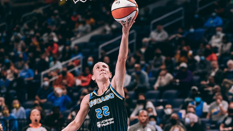 Kortnija Vanderslūta: "double-double" un neviena kļūda WNBA pirmajā finālspēlē. Foto: Chicago Sky